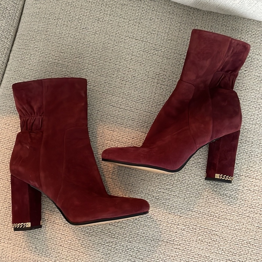 Maroon Michael Kors Booties!